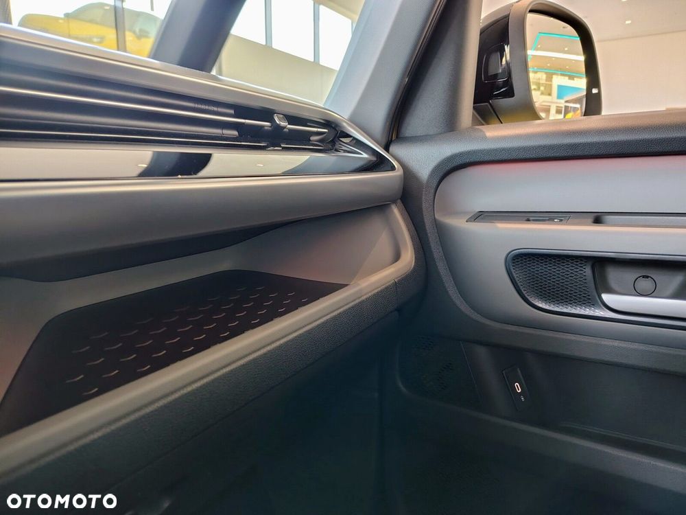 Volkswagen ID. Buzz Pro z długim rozstawem osi silnik: 210 kW (286 KM) 86 kWh / skrzynia biegów: Automatyczna 1 biegowa rozstaw osi: 3239 mm - 16