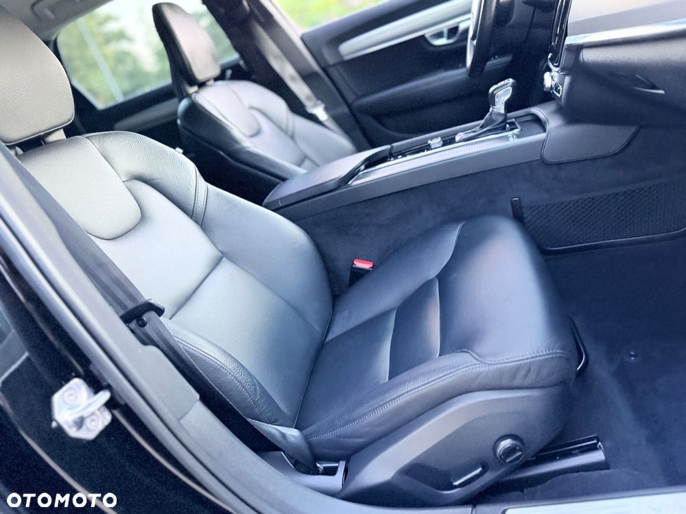 Volvo V90 D4 Geartronic Momentum - 16