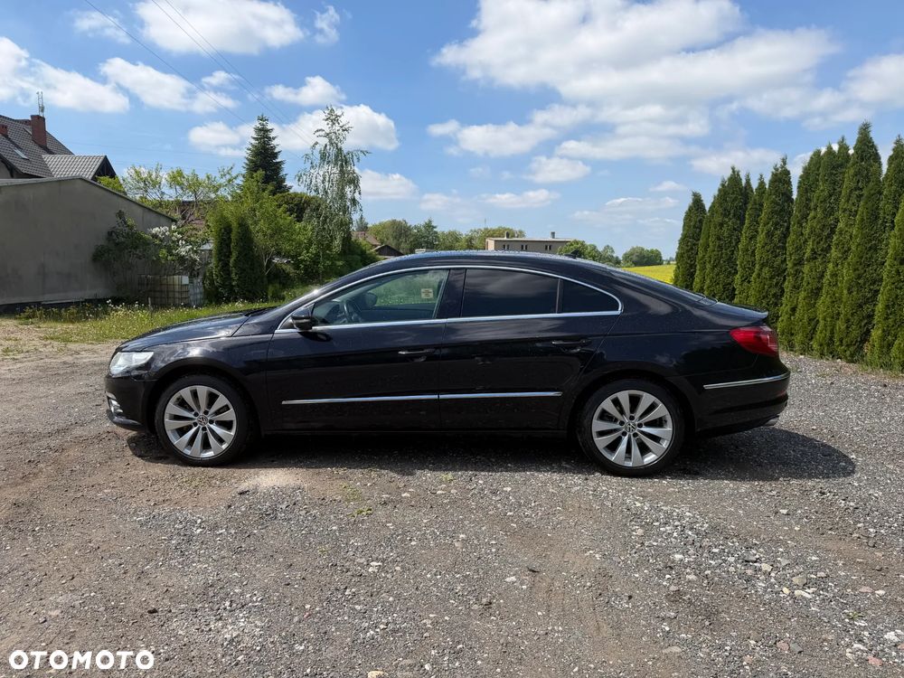 Volkswagen Passat 1.8 TSI Sportline - 2