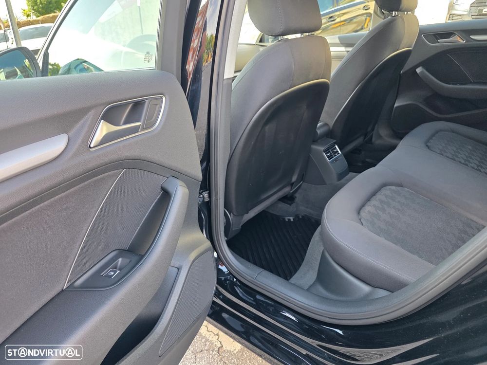Audi A3 Limousine 1.6 TDI Sport - 16
