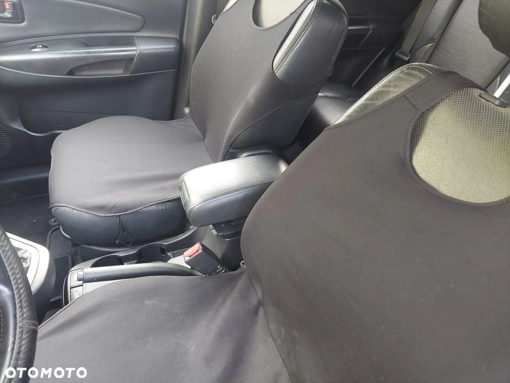 Hyundai Tucson 2.0 Comfort 2WD - 19