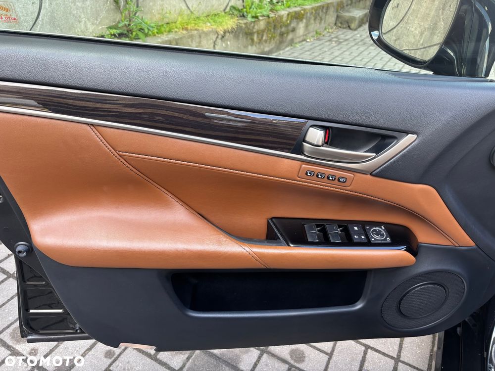 Lexus GS 450h Prestige + - 24