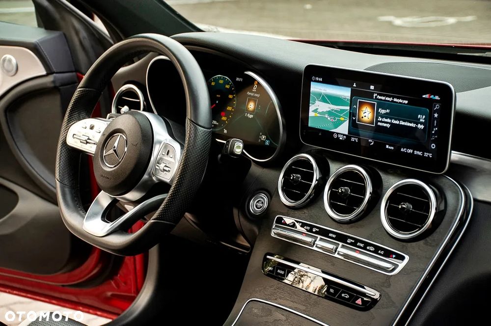 Mercedes-Benz Klasa C 300 d 4Matic 9G-TRONIC AMG Line - 26