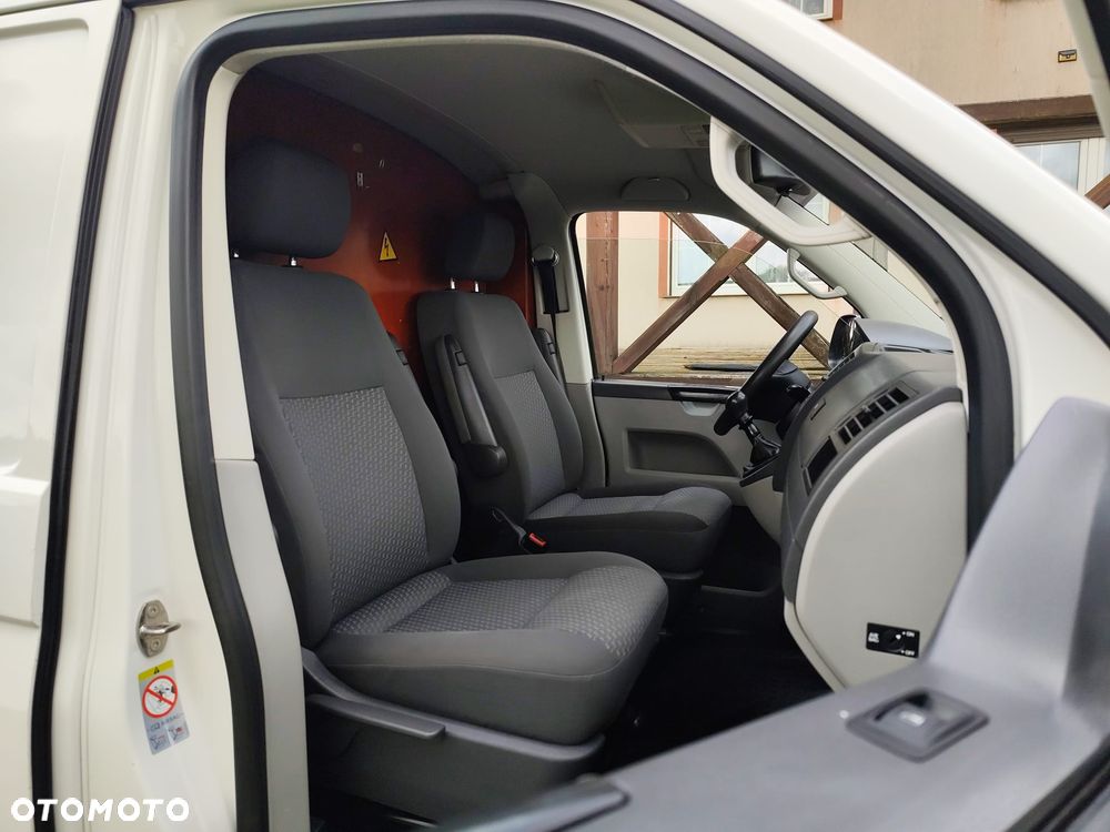 Volkswagen Transporter T5 - 12