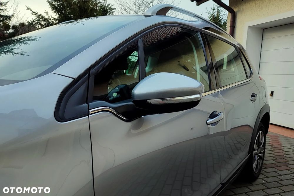 Peugeot 2008 PureTech 110 GPF Stop&Start EAT6 Allure - 39