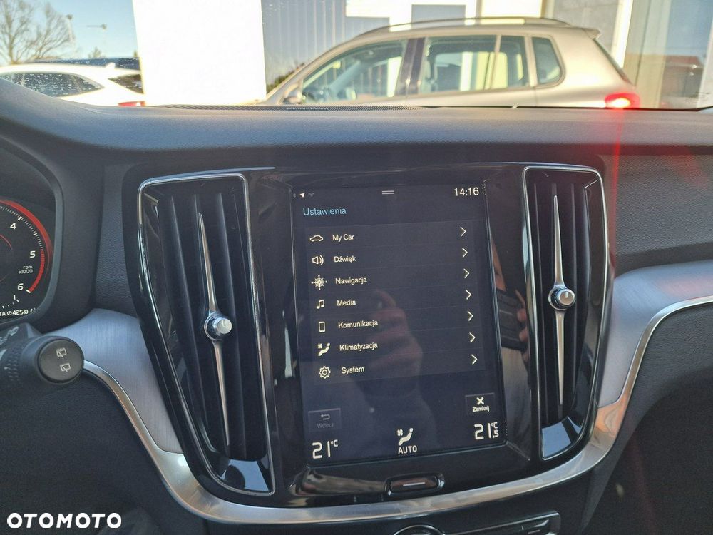 Volvo V60 D3 Geartronic Momentum Pro - 18