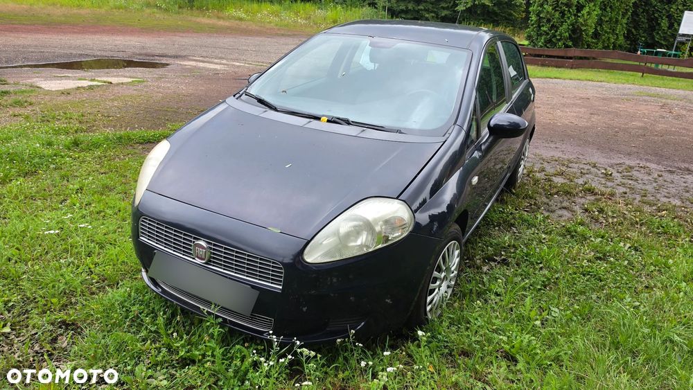 Fiat Grande Punto Actual 1.4 8V Estiva Blue&Me - 1