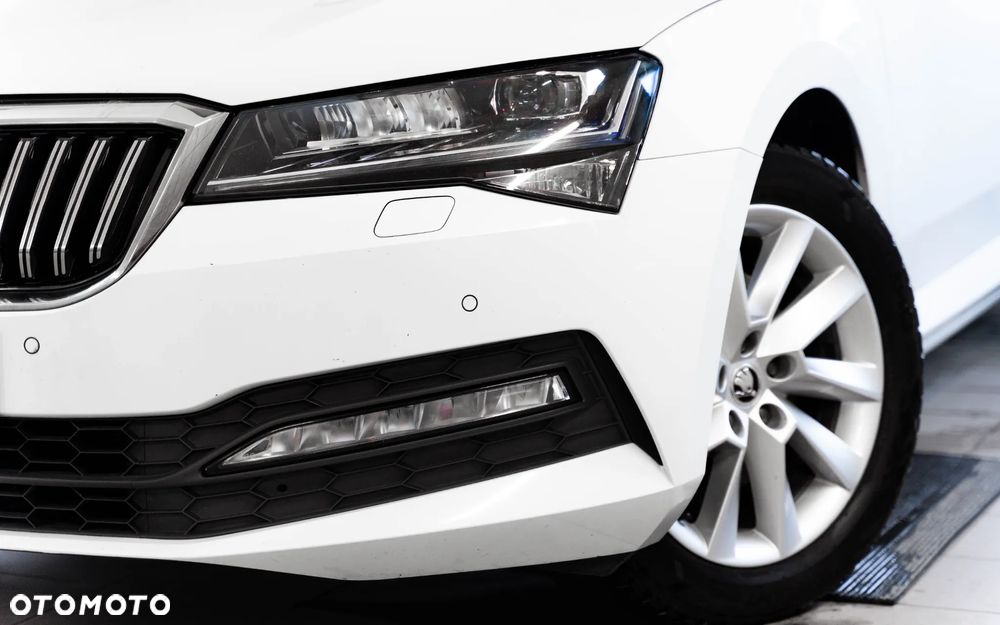Skoda Superb 2.0 TDI Ambition DSG - 18