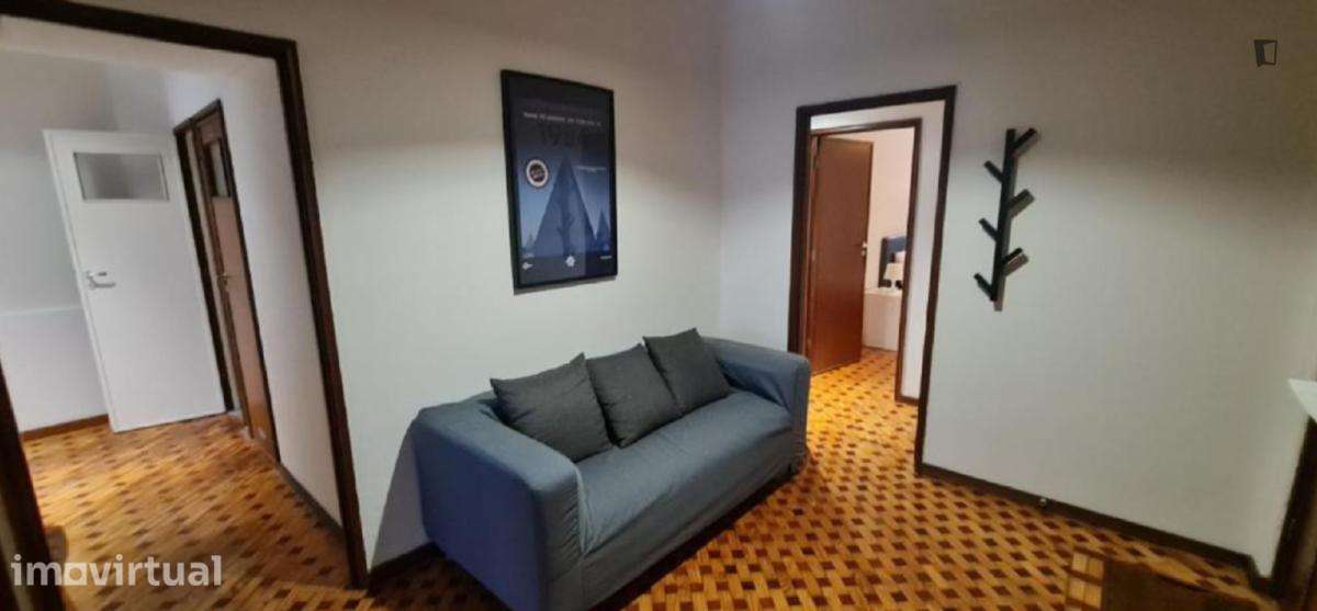 Apartamento com 4 quartos - localizado em Cedofeita Porto - Grande imagem: 2/34