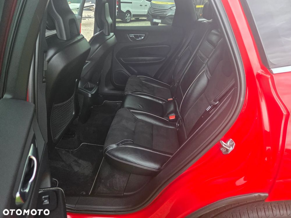 Volvo XC 60 D4 AWD R-Design - 15