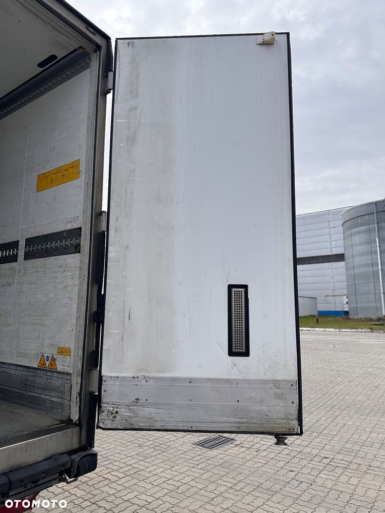 Schmitz Cargobull SKO - 9