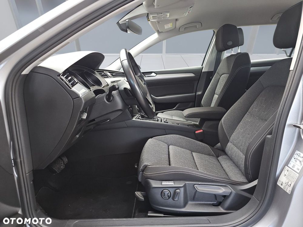 Volkswagen Passat 2.0 TDI EVO Business DSG - 20