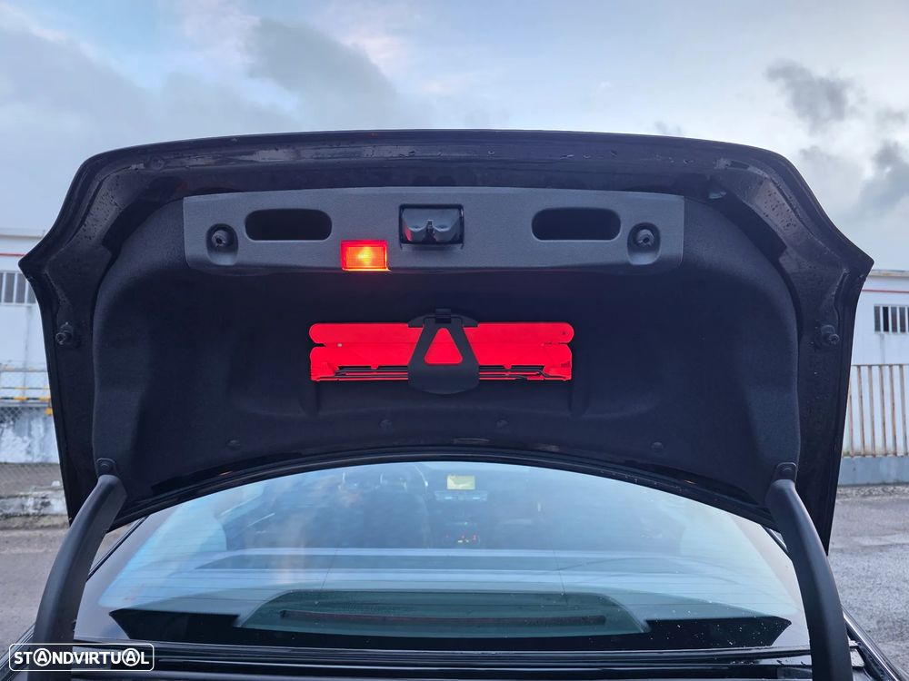 Mercedes-Benz CLS 250 CDI DPF BlueEFFICIENCY 7G-TRONIC - 28