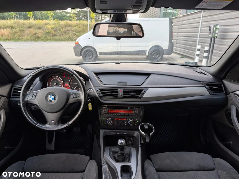 BMW X1 xDrive20d Sport Line - 13