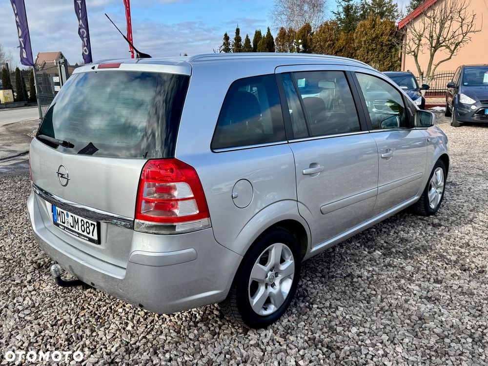 Opel Zafira - 22