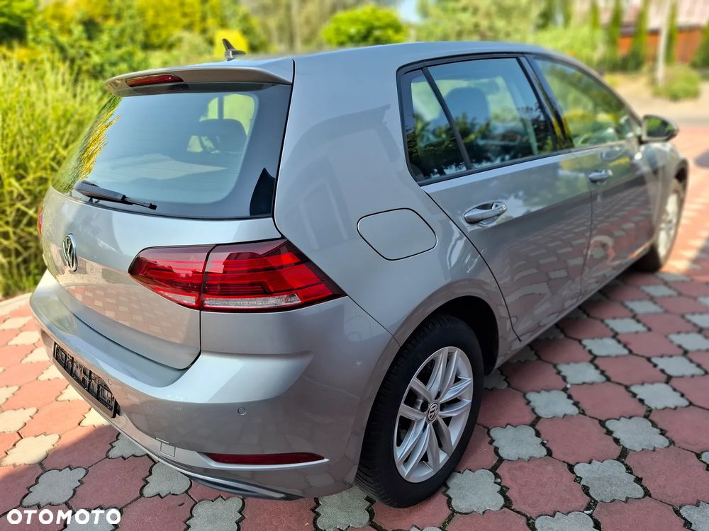 Volkswagen Golf 1.0 TSI BlueMotion Comfortline - 8