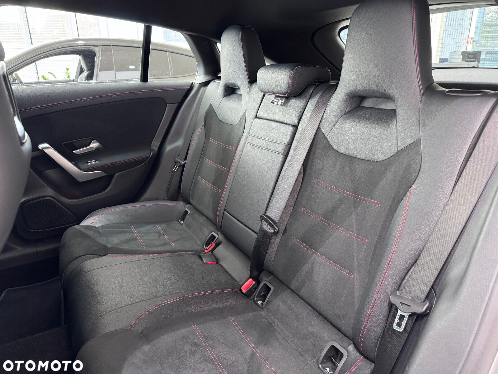 Mercedes-Benz CLA 200 AMG Line 7G-DCT - 13