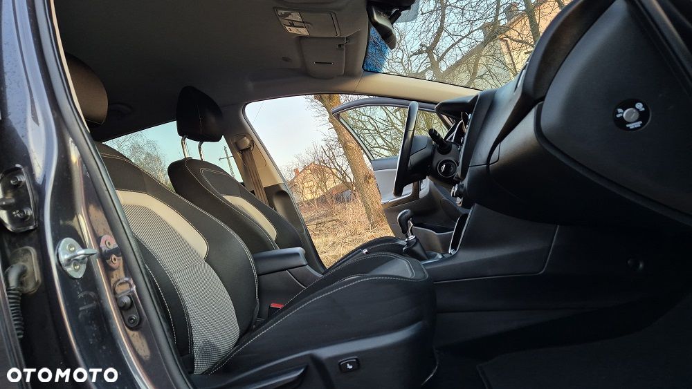 Kia Ceed 1.6 GDI ISG Spirit - 6