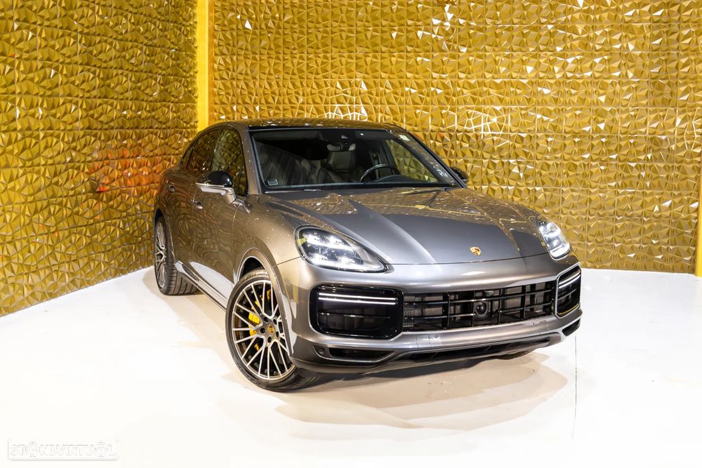 Porsche Cayenne Coupé Turbo S E-Hybrid - 2