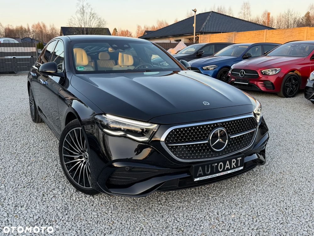 Mercedes-Benz Klasa E 400e 4Matic 9G-TRONIC - 24
