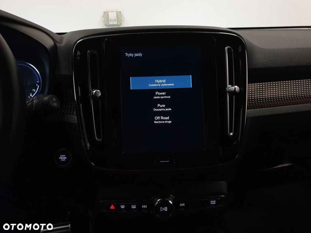 Volvo XC 40 T4 Recharge DKG RDesign - 24