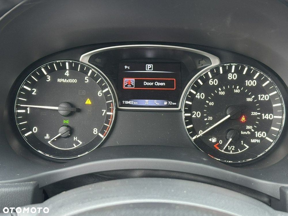 Nissan Pathfinder - 39