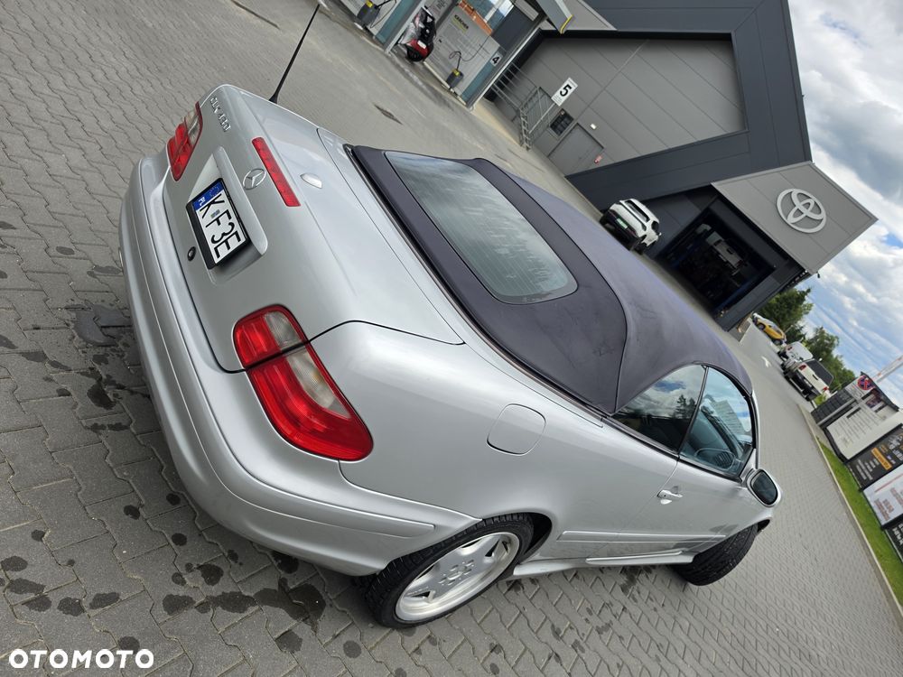 Mercedes-Benz CLK - 6