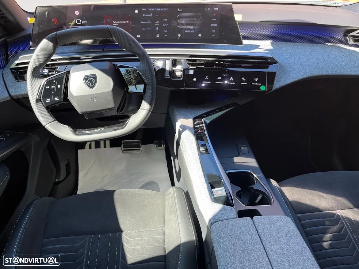 Peugeot E-3008 73 kWh GT - 11