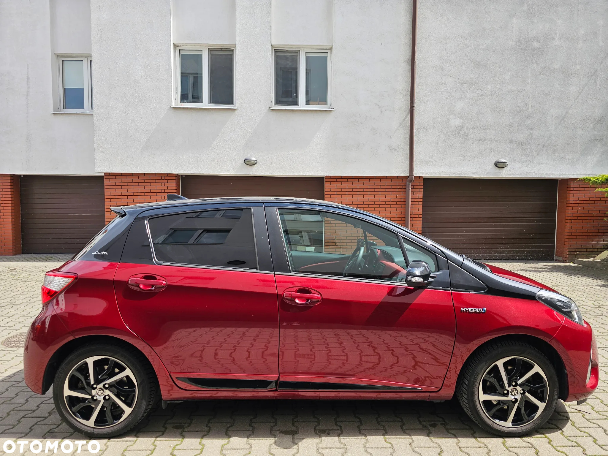 Toyota Yaris Hybrid 100 Selection - 7