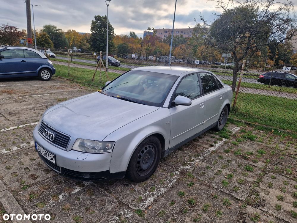 Audi A4 Limousine