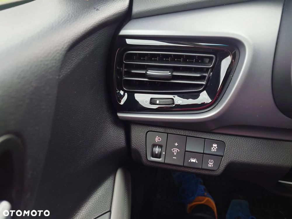 Kia Stonic 1.4 L - 19