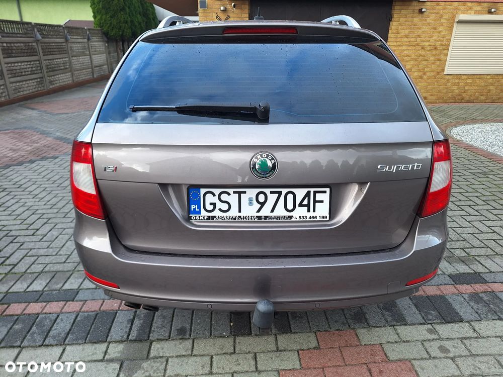 Skoda Superb 1.8 TSI Active - 10