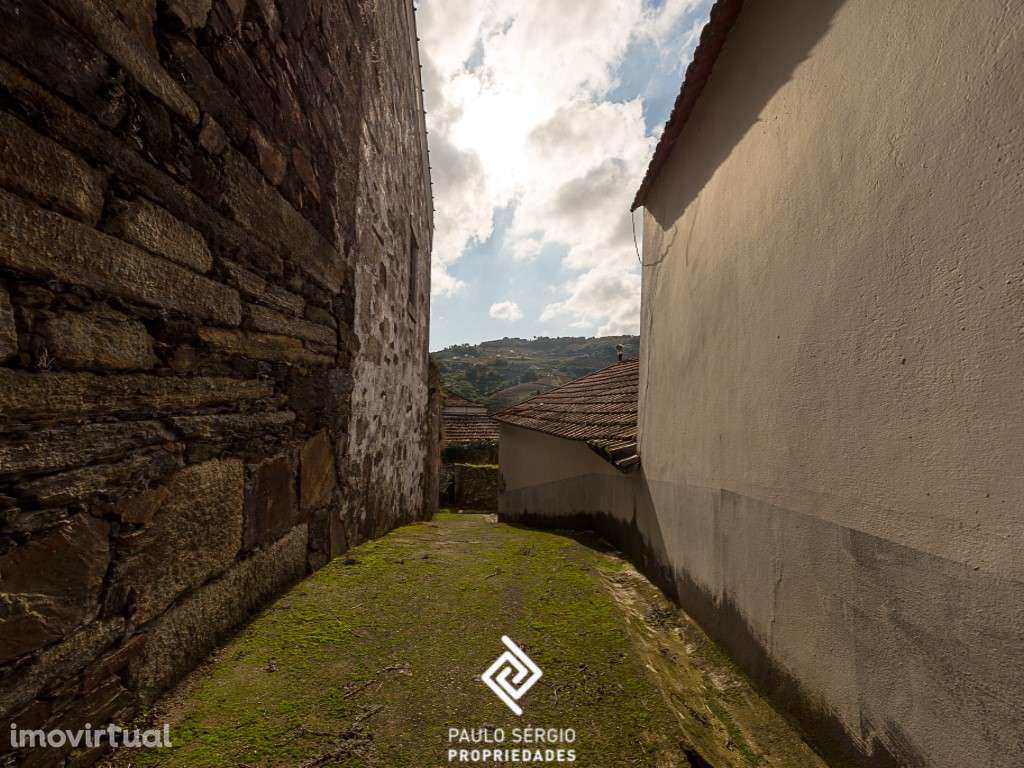 Casa rural T3+1 para recuperar em Santa Marta de Penaguião - Grande imagem: 4/28