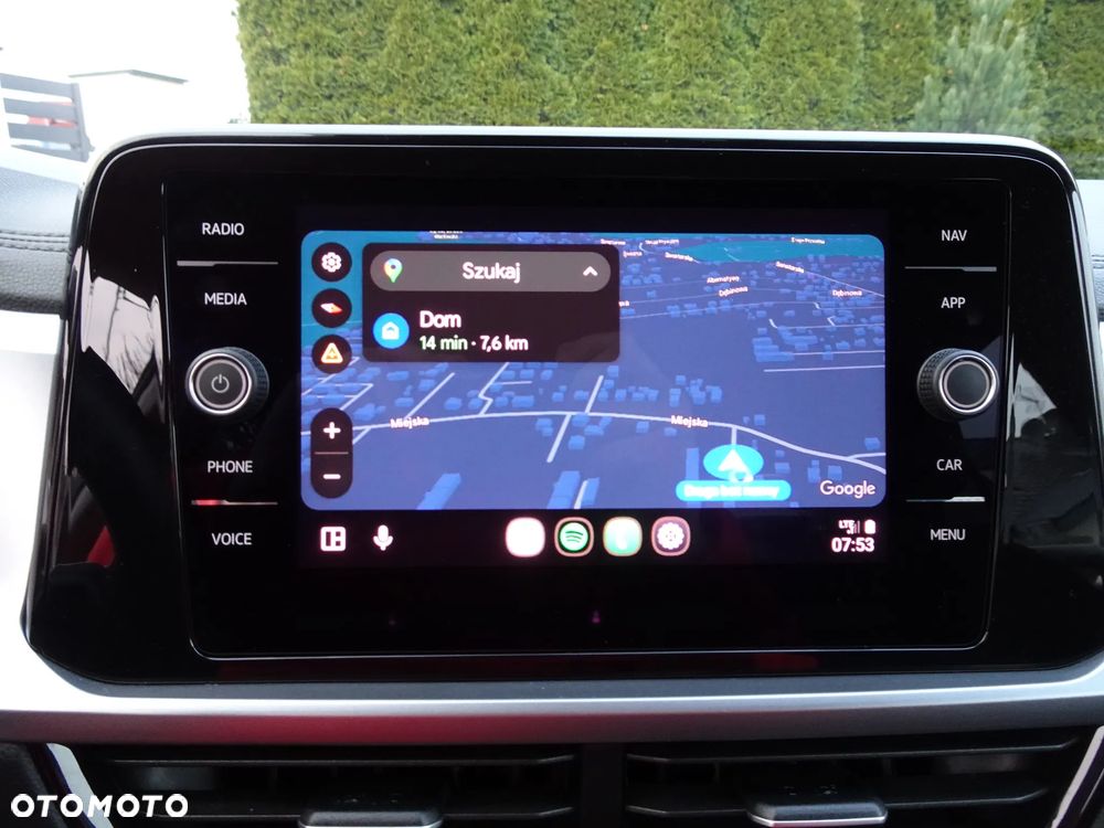 Volkswagen T-Roc 1.5 TSI Life - 24