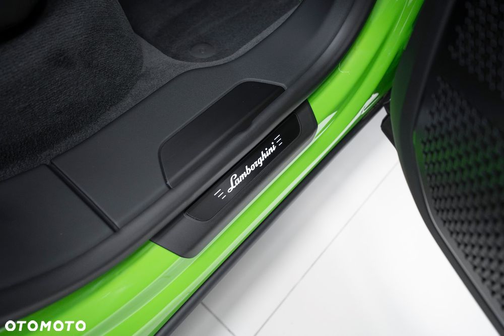 Lamborghini Urus - 24