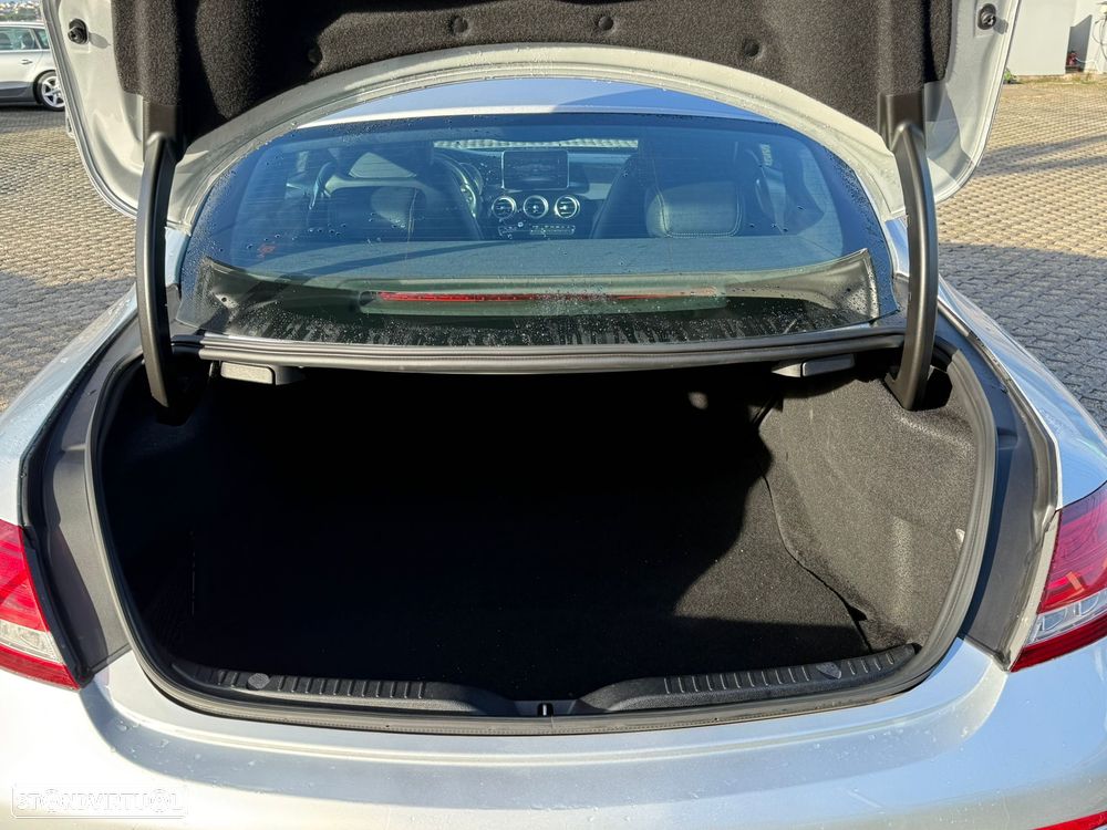 Mercedes-Benz C 220 d 4Matic 9G-TRONIC AMG Line - 15