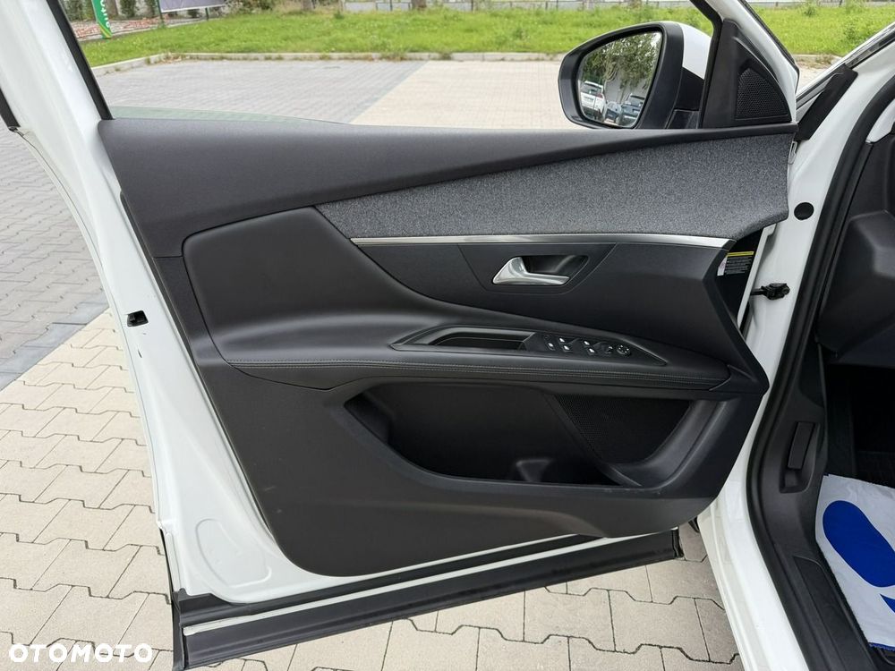 Peugeot 3008 1.6 BlueHDi Allure S&S EAT6 - 15
