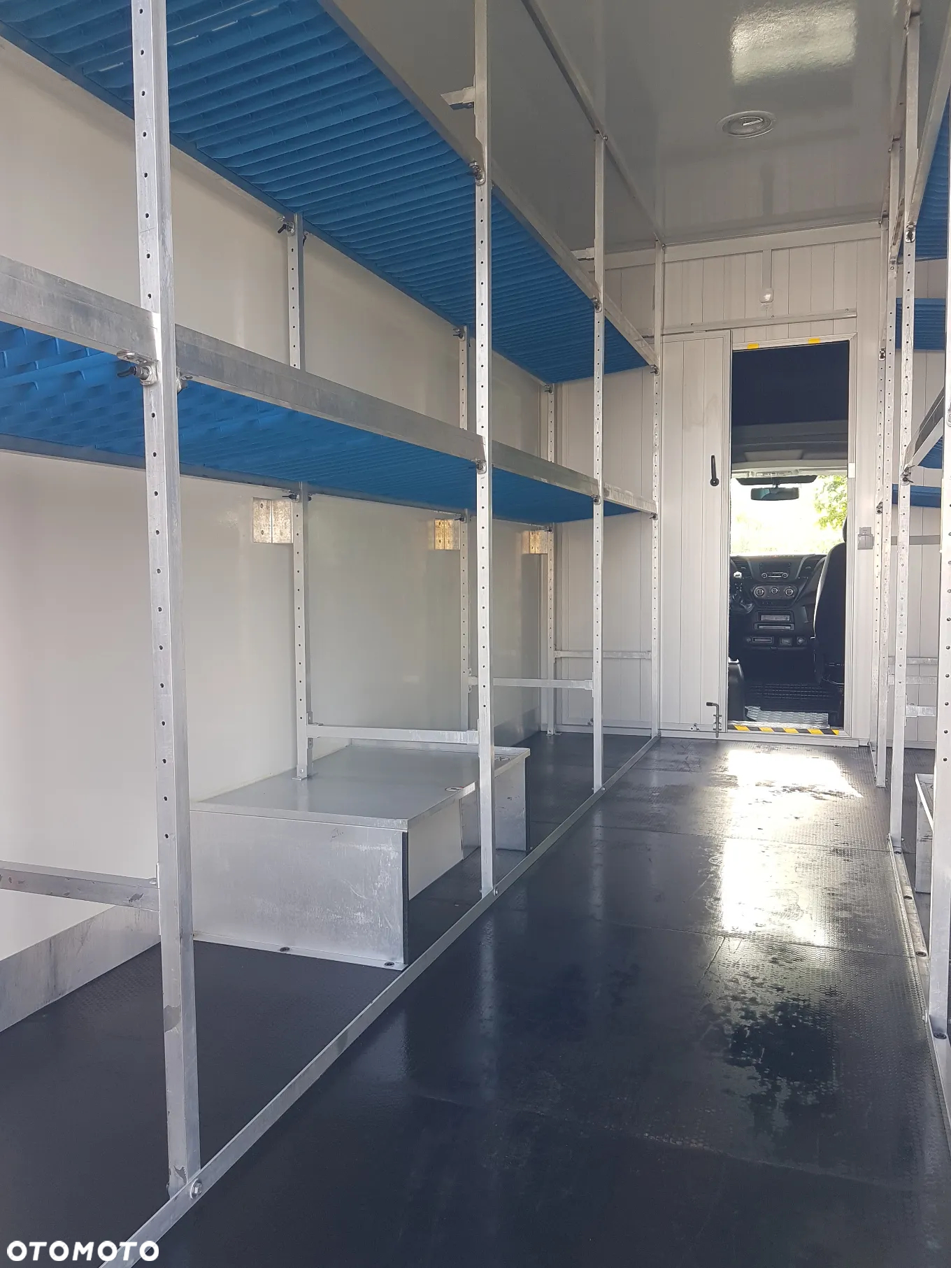 Iveco DAILY KONTENER NISKOPODŁOGOWY 4,43x2,23x2,42 SKLEP BAR FOODTRUCK KAMPER KLIMA - 25