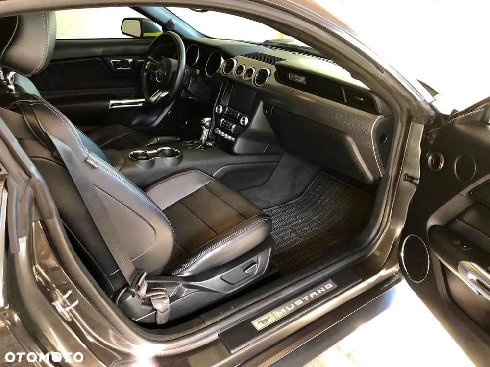 Ford Mustang 2.3 EcoBoost - 18