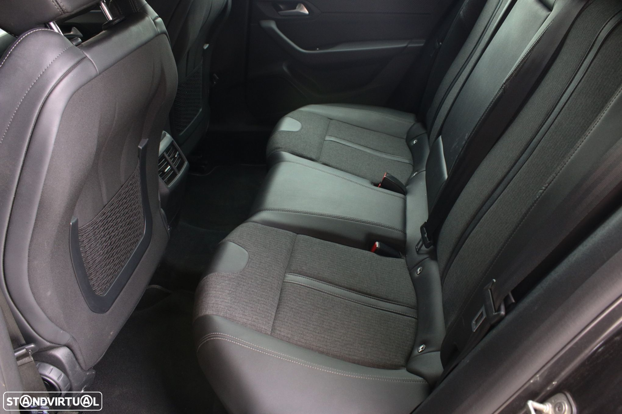 Peugeot 508 SW PureTech 130 EAT8 Allure Pack - 37
