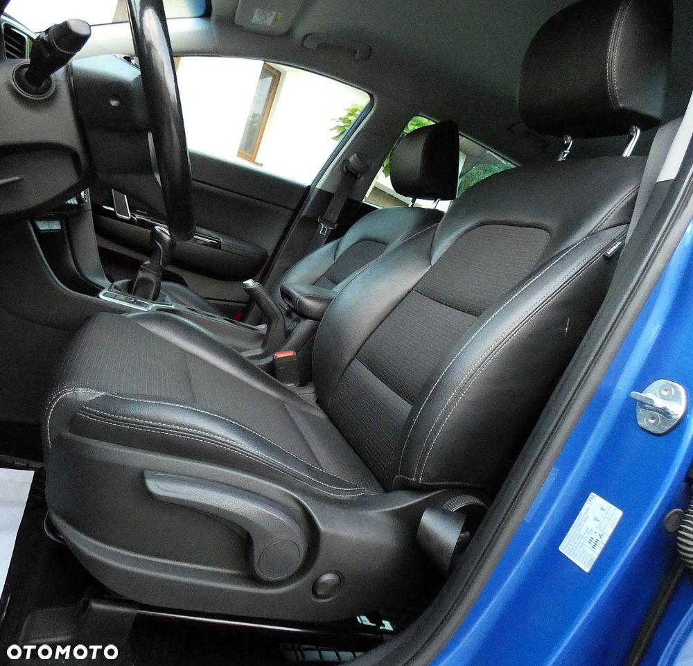 Kia Sportage 1.6 GDI Black Edition 2WD - 29