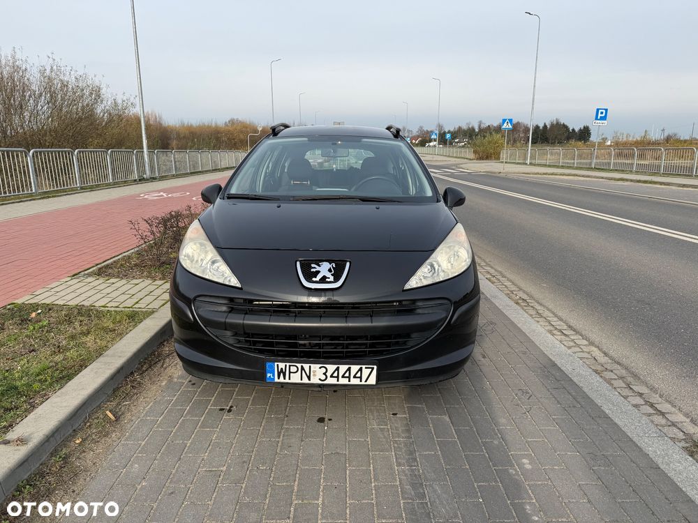 Peugeot 207 1.4 - 6