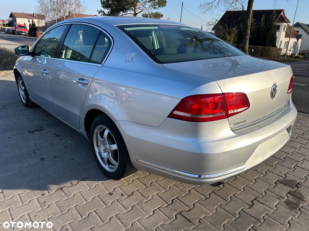 Volkswagen Passat - 3