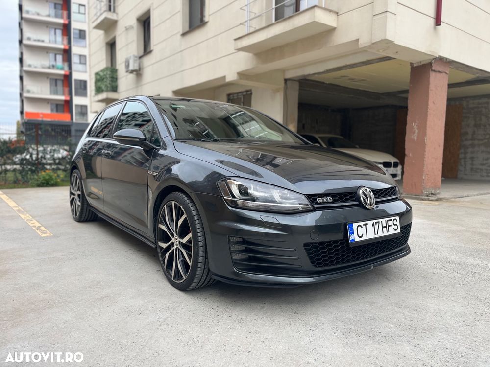 Volkswagen Golf 2.0 TDI DSG GTD - 5
