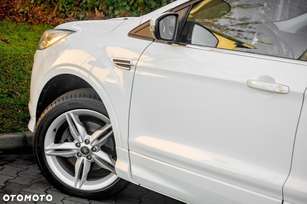 Ford Kuga 2.0 TDCi 4x4 Titanium - 6