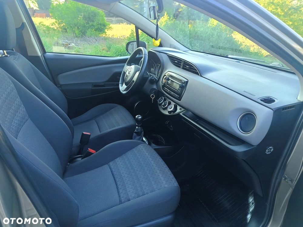 Toyota Yaris - 15