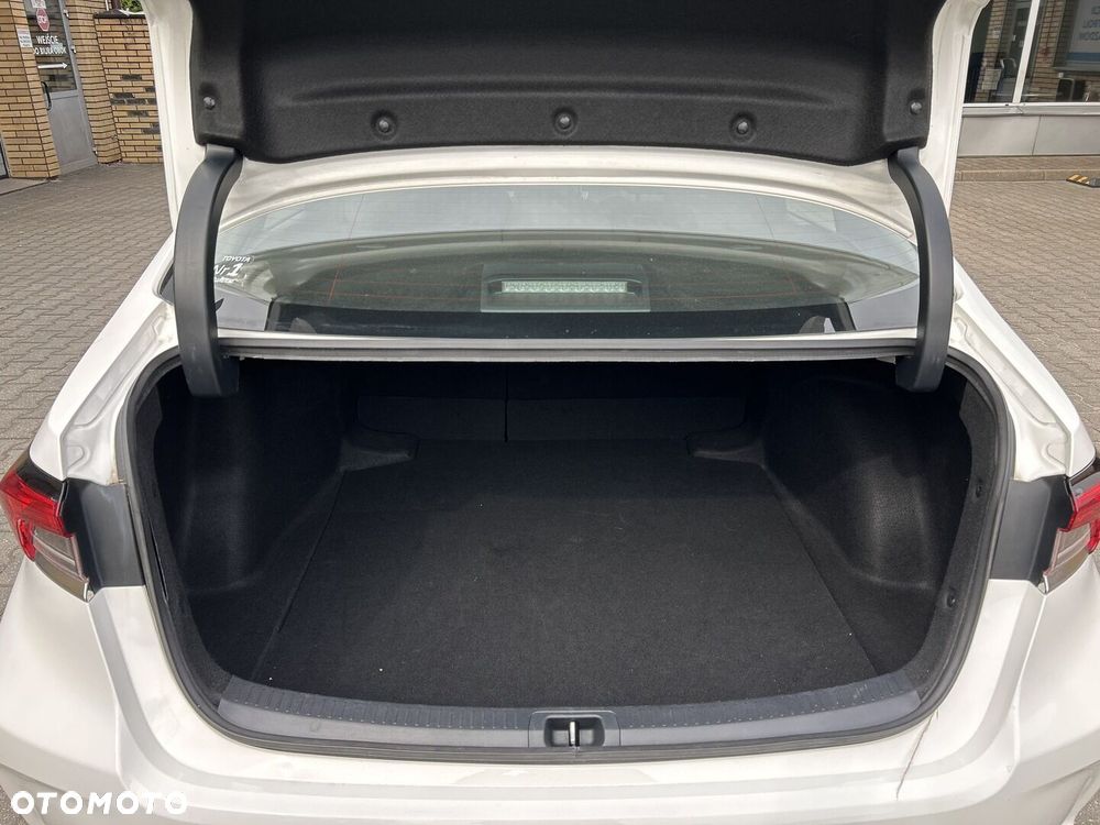 Toyota Corolla 1.8 Hybrid Comfort - 22