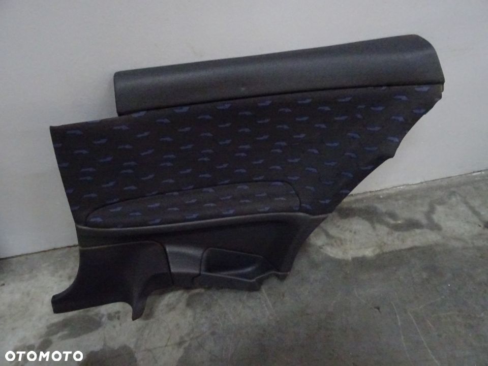 BOCZEK BOCZKI DRZWI TYŁ TYLNE W203 COUPE NR240 - 1