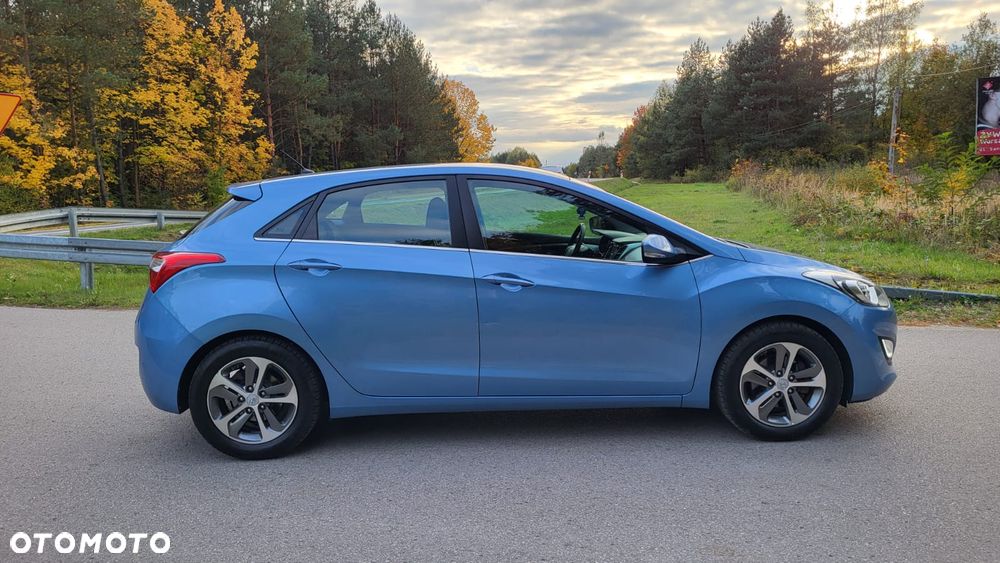 Hyundai i30 1.4 YES - 6