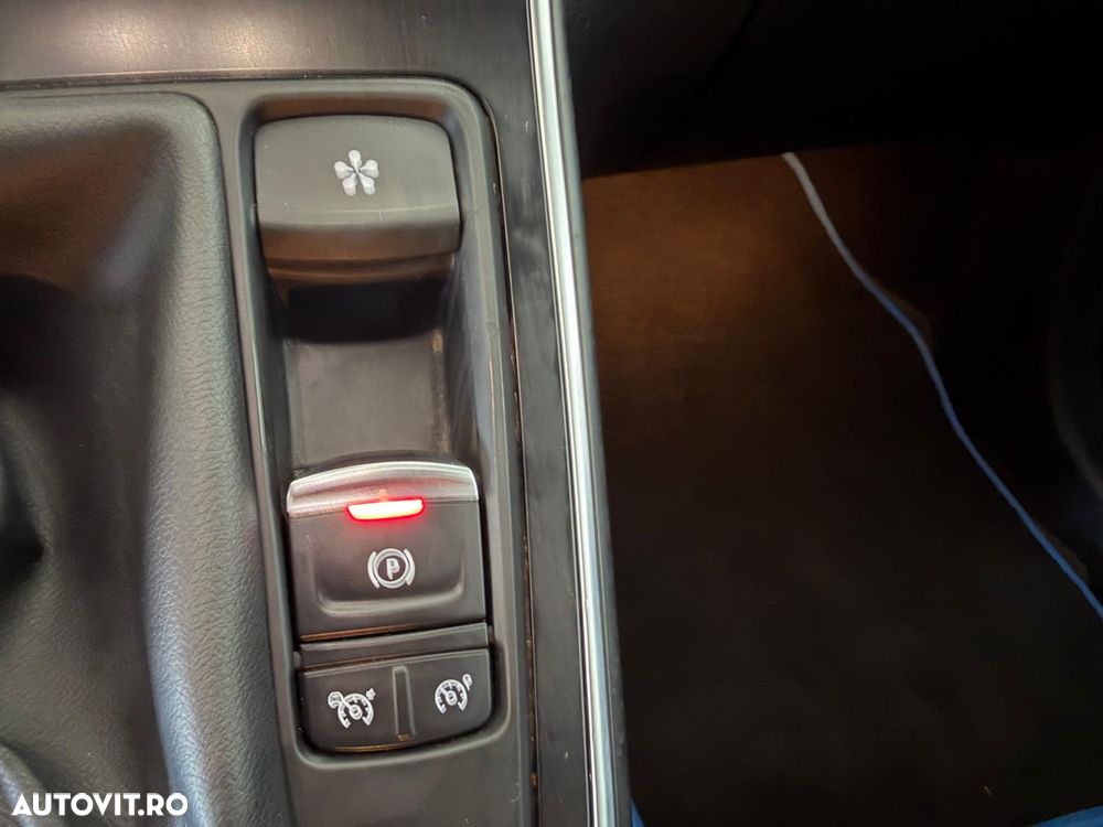 Renault Scenic ENERGY dCi 130 INTENS - 8